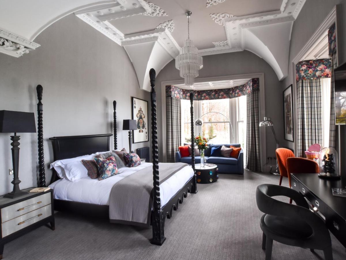 The Meadowpark Bar, Kitchen & Rooms Stirling Exteriör bild