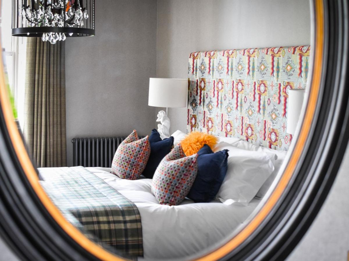 The Meadowpark Bar, Kitchen & Rooms Stirling Exteriör bild